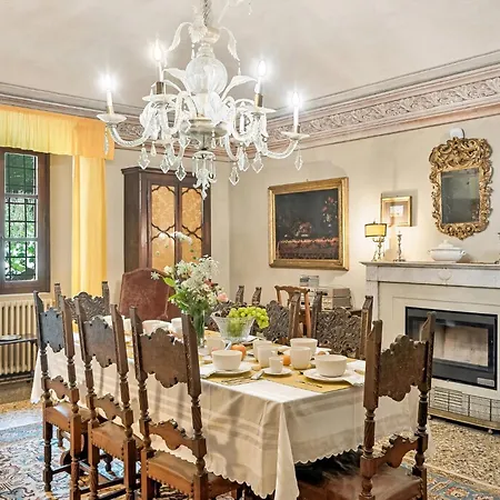Historic With Natural Pool In Понтремоли