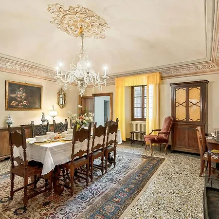 Historic With Natural Pool In Casa vacanze