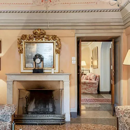 Casa vacanze Historic With Natural Pool In