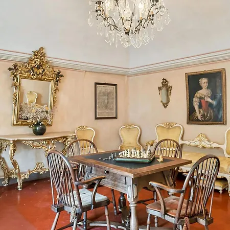 Historic With Natural Pool In Casa vacanze