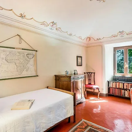 Historic With Natural Pool In Pontremoli
